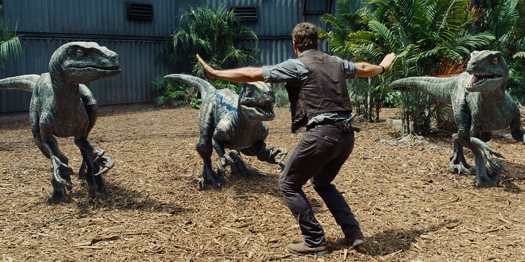 jurassic-world-raptors-chris-pratt