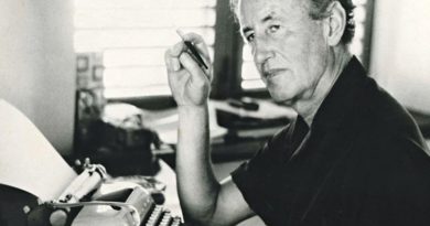 Au service secret de sa majesté – Ian Fleming Au service secret de sa majesté – Ian Fleming
